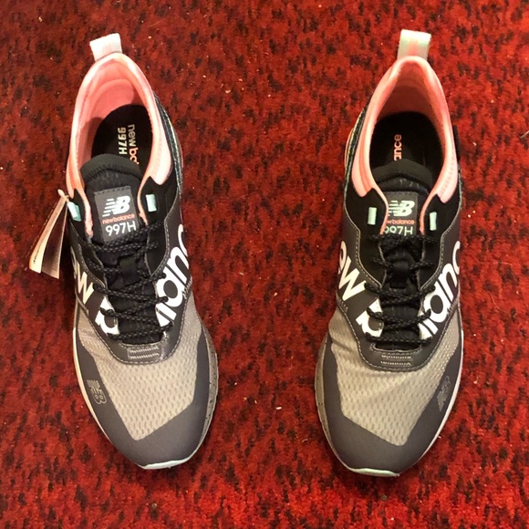 new balance tech fleece